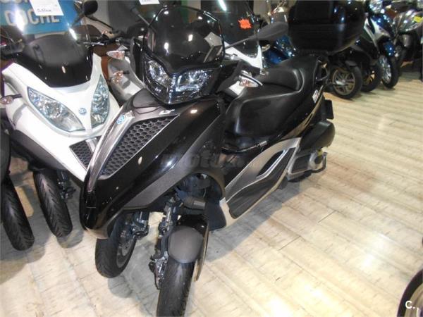 PIAGGIO MP3 300 Yourban