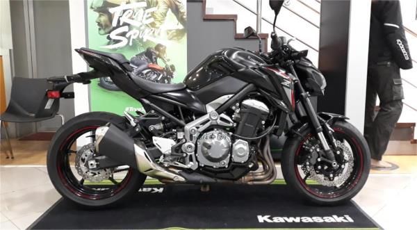 KAWASAKI Z 900