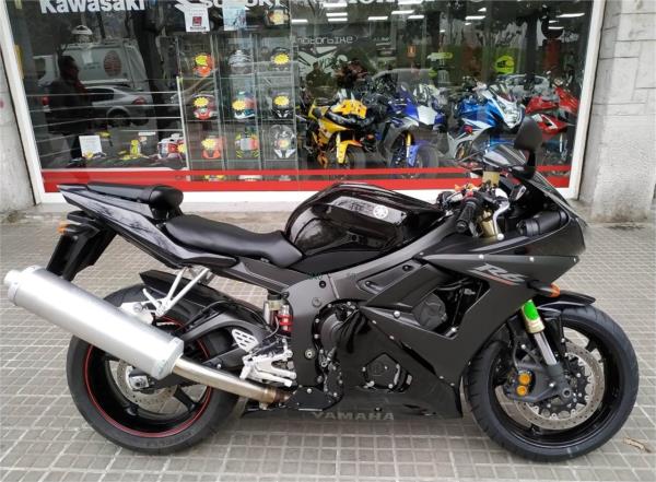 YAMAHA YZF R6