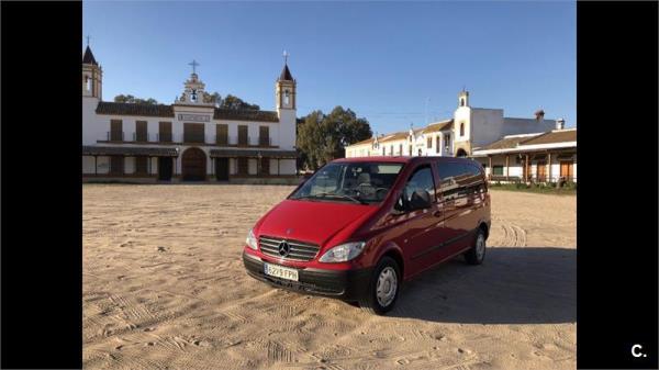 MERCEDES-BENZ Vito 111 CDI Combi Larga 4p.