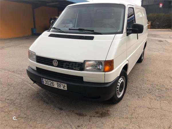 VOLKSWAGEN Transporter 2.5TDI LWB AMP HR COMBI3