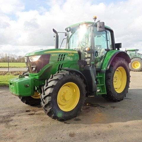 John Deere 6120 M