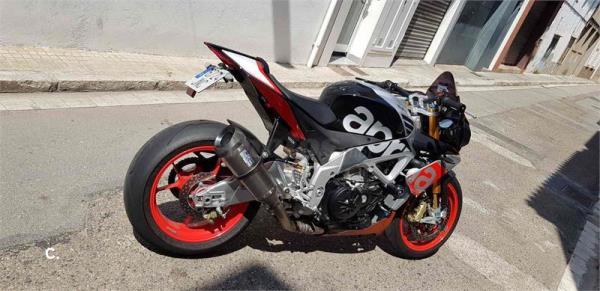 APRILIA Tuono V4 1100 Factory