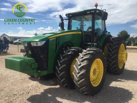 John Deere 8320R