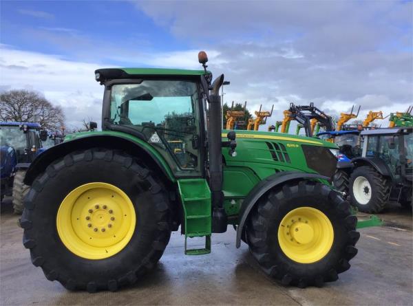 John Deere 6210R Tractor (ST4239)