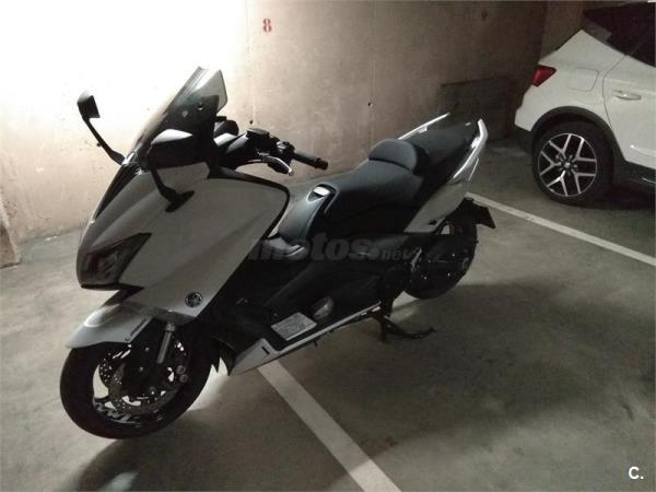 YAMAHA T-Max 530 ABS