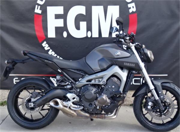 YAMAHA MT 09