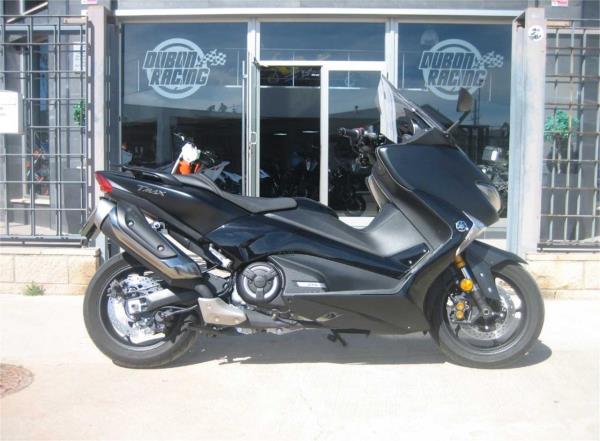 YAMAHA TMAX