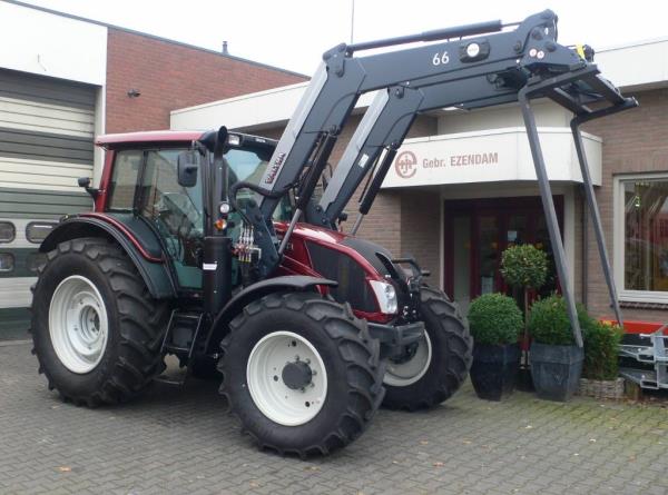 Valtra N143 Hi-Tech 3