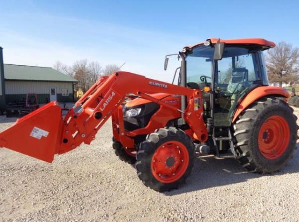 Kubota M70zI6z0 tractor