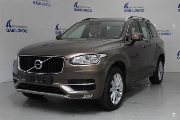 VOLVO XC90 2.0 D5 AWD Momentum Auto 5p.