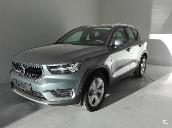 VOLVO XC40 1.5 T3 Momentum 5p.