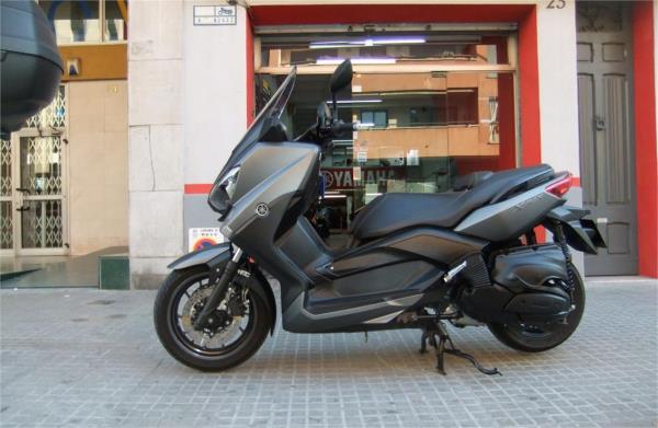 YAMAHA X MAX 400