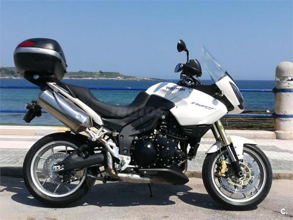 TRIUMPH TIGER 1050 ABS