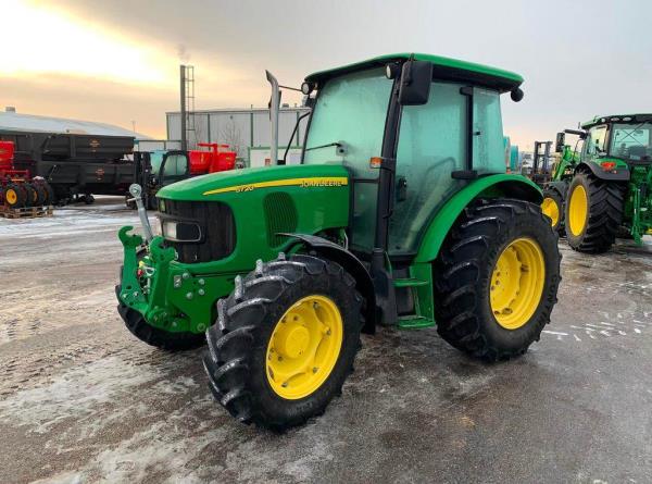 John Deere 5720