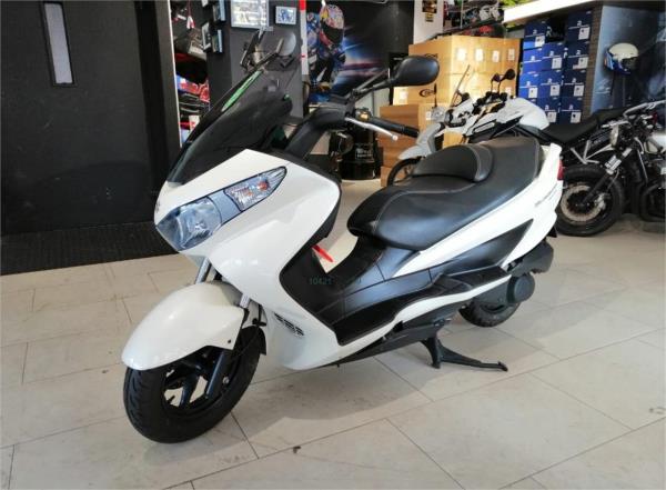 SUZUKI BURGMAN 200 EXECUTIVE