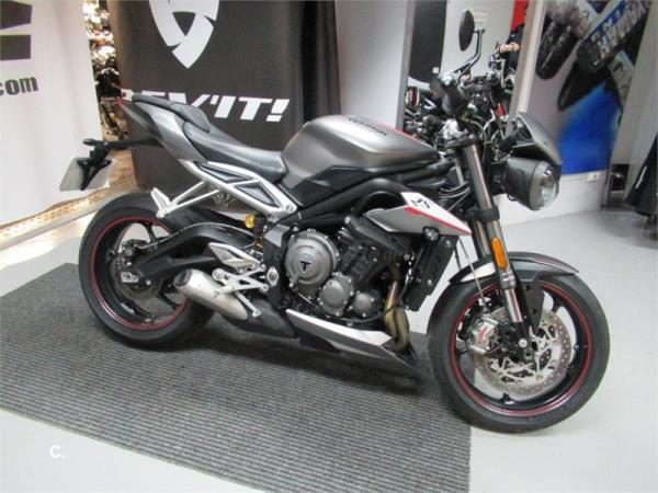 TRIUMPH STREET TRIPLE RS