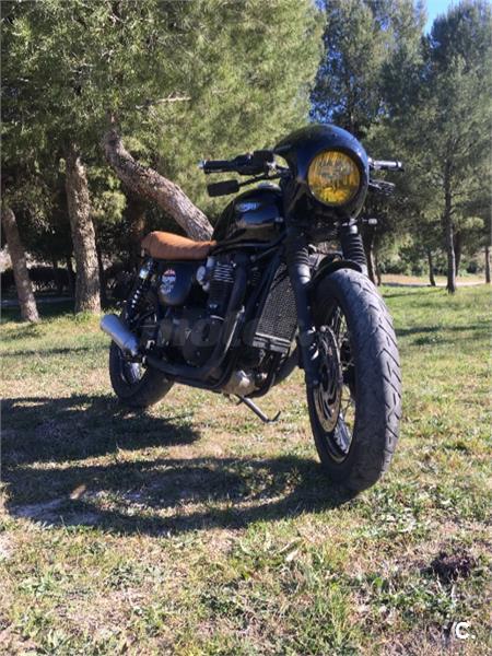 TRIUMPH Bonneville T120 Black