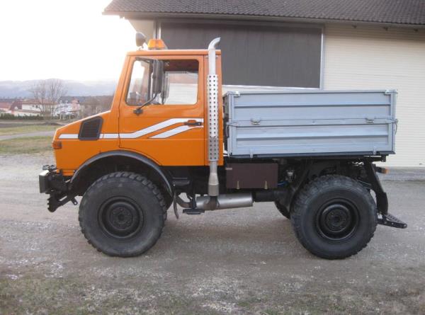 Mercedes-Benz Unimog 1200