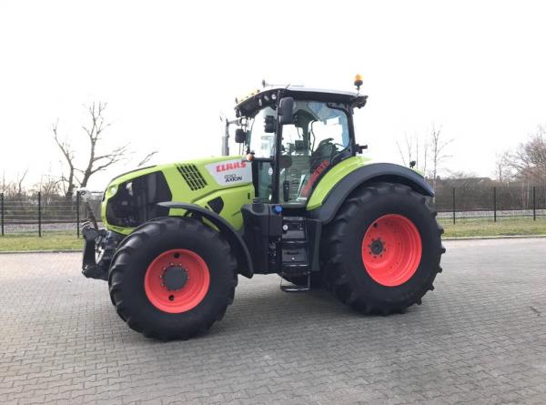 CLAAS Axion 830 Cebis, hexashift