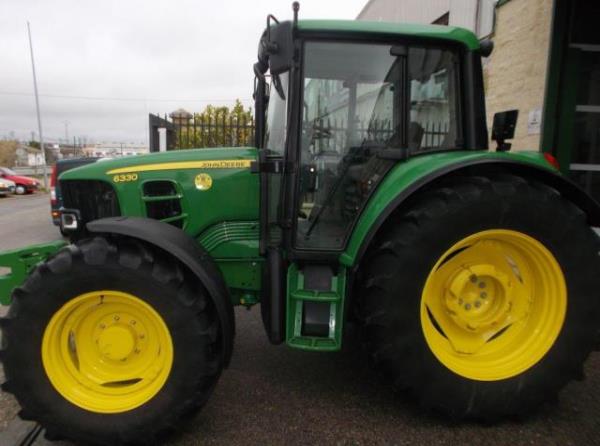 John Deere 6330