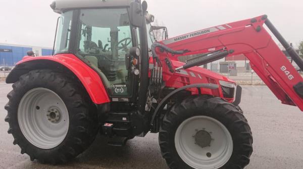 Massey Ferguson 5613