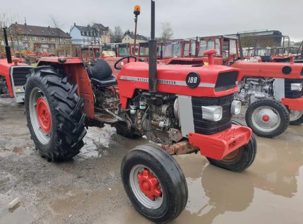 Massey Ferguson 188