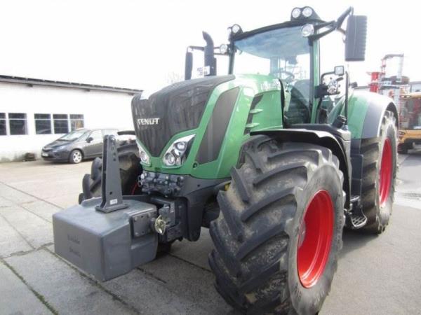 Fendt 826 VARIO S4 PROFI PLUS