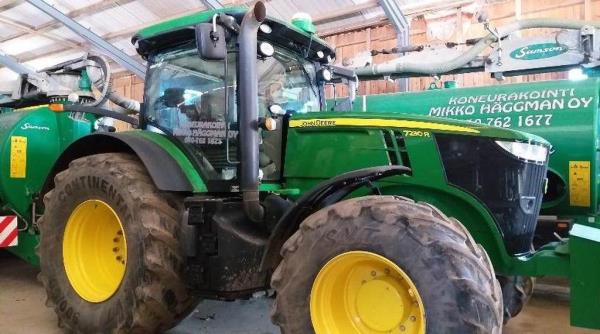 John Deere 7230R