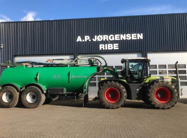 CLAAS XERION 3800 MED SG 23 Med Vredo græsmarksnedfælder