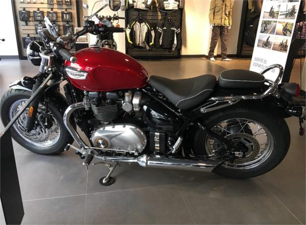 TRIUMPH BONNEVILLE