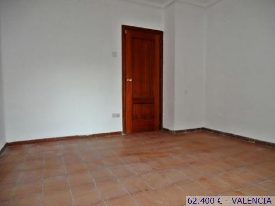 Vendo piso de 3 habitaciones en  Valencia Capital