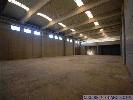 Se vende industrial de 1242 metros en Òdena Barcelona