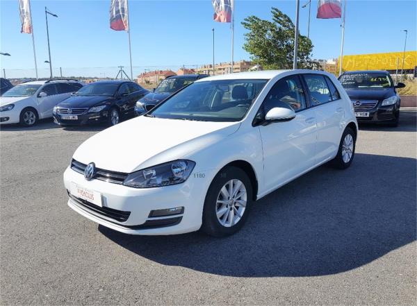 Volkswagen golf 5 puertas Diesel del año 2016