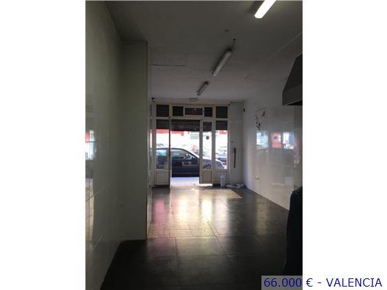 Se vende local de 71 metros en  Valencia Capital