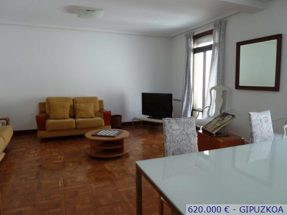 Vendo piso de 4 habitaciones en Donostia   San Sebastián  Gipuzkoa