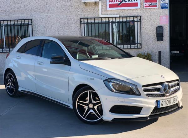 Mercedes benz clase a 5 puertas Diesel del año 2014