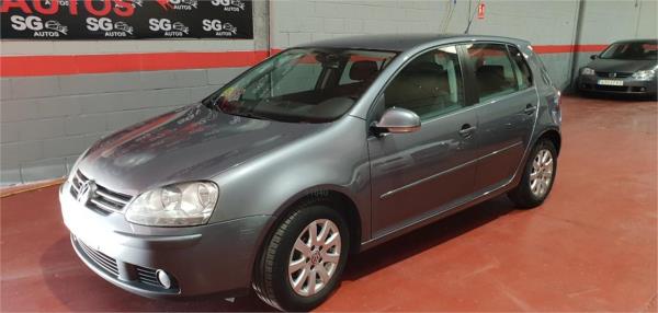 Volkswagen golf 5 puertas Diesel del año 2006