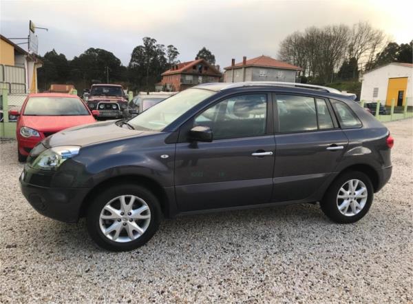 Renault koleos 5 puertas Diesel del año 2011