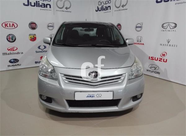 Toyota verso 5 puertas Diesel del año 2010