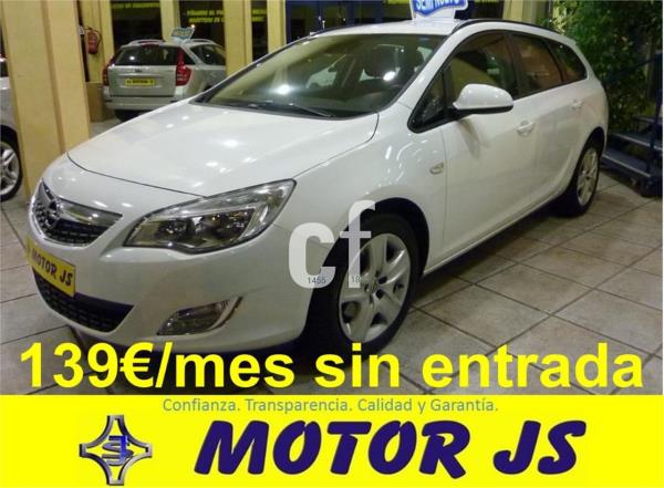 Opel astra 5 puertas Diesel del año 2011