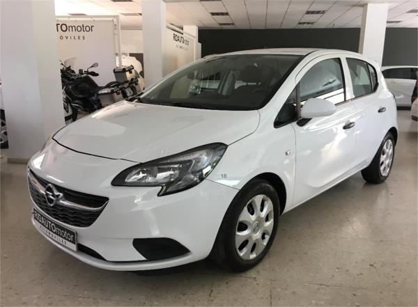 Opel corsa 5 puertas Diesel del año 2015