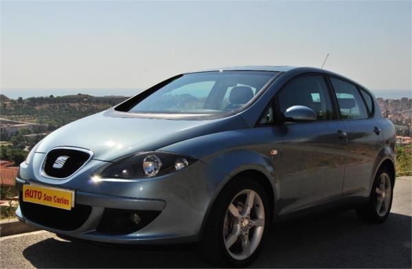 Seat toledo 5 puertas Gasolina del año 2006