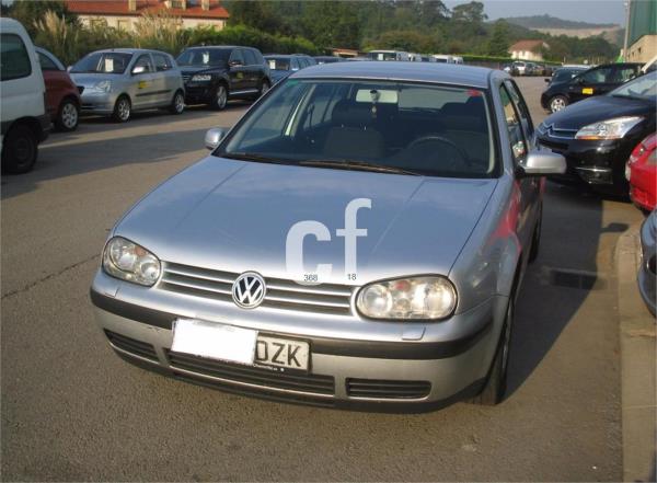 Volkswagen golf 5 puertas Diesel del año 2001