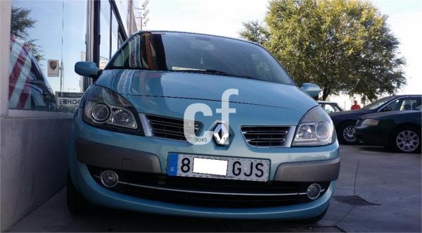 Renault scenic 5 puertas Diesel del año 2008