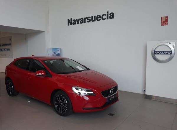 Volvo v40 5 puertas Automático Gasolina del año 2018