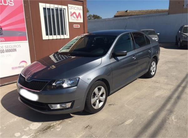 Skoda rapid 5 puertas Diesel del año 2013