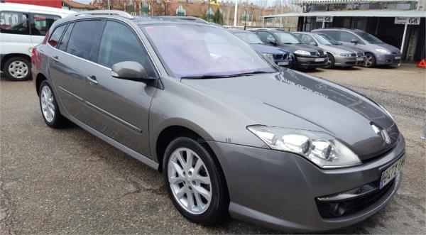 Renault laguna 5 puertas Diesel del año 2009