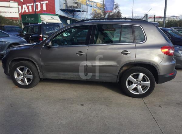 Volkswagen tiguan 5 puertas Diesel del año 2009