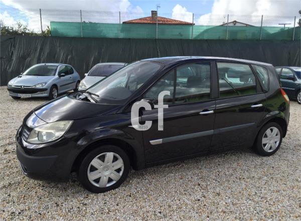 Renault scenic 5 puertas Diesel del año 2006